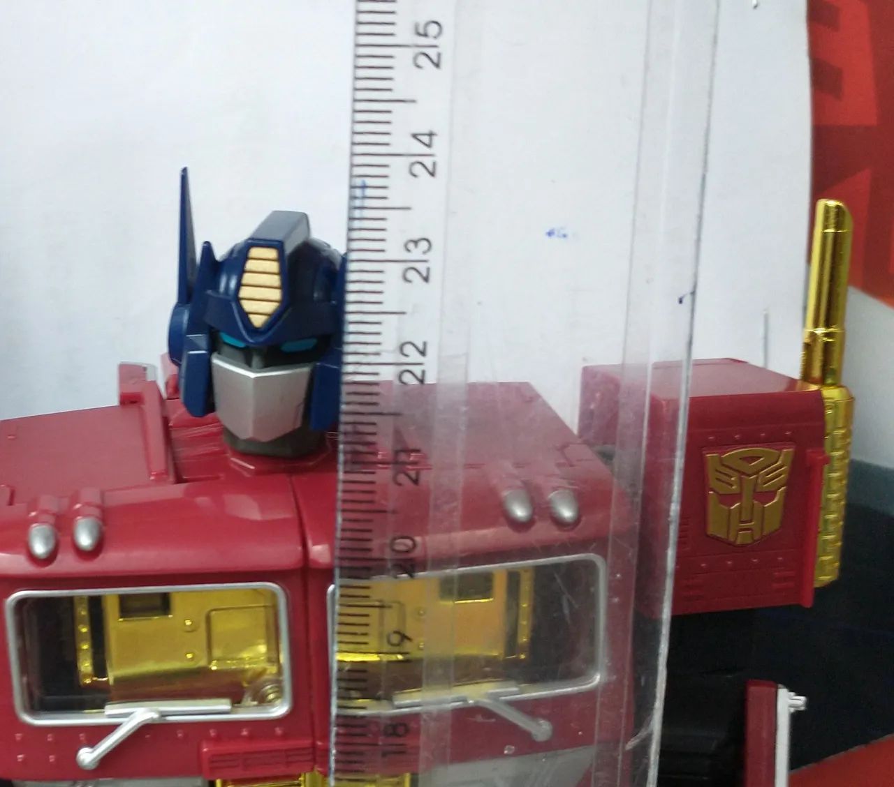 Transformers Optimus Prime Platinum Edition 30th  - Foto 3
