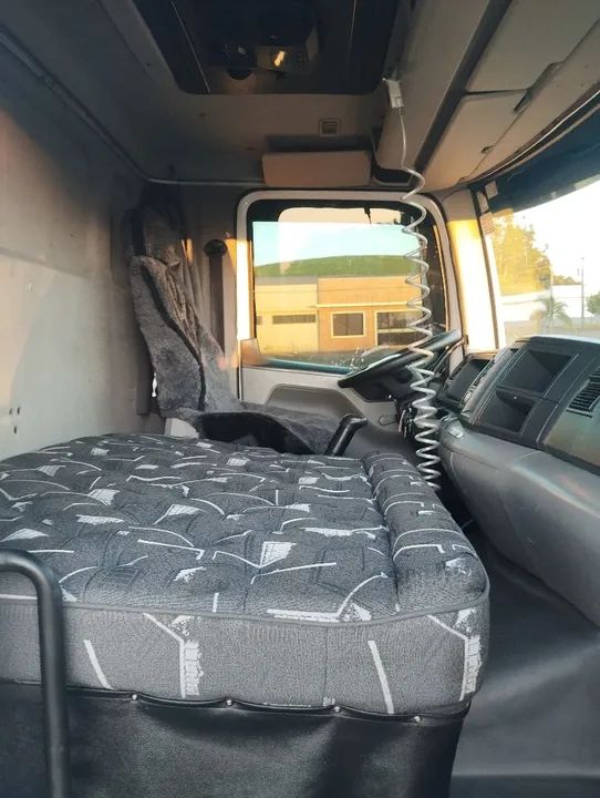 Volkswagen constellation 24.250  - Foto 9