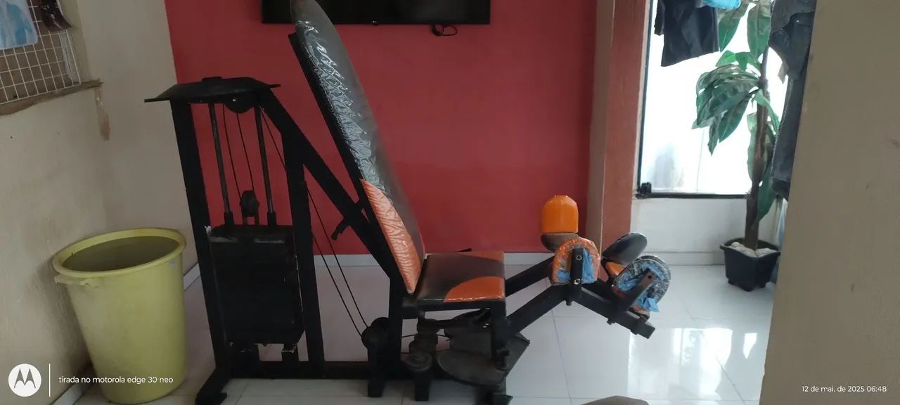 Aparelho de Musculação adutora e abdutora 