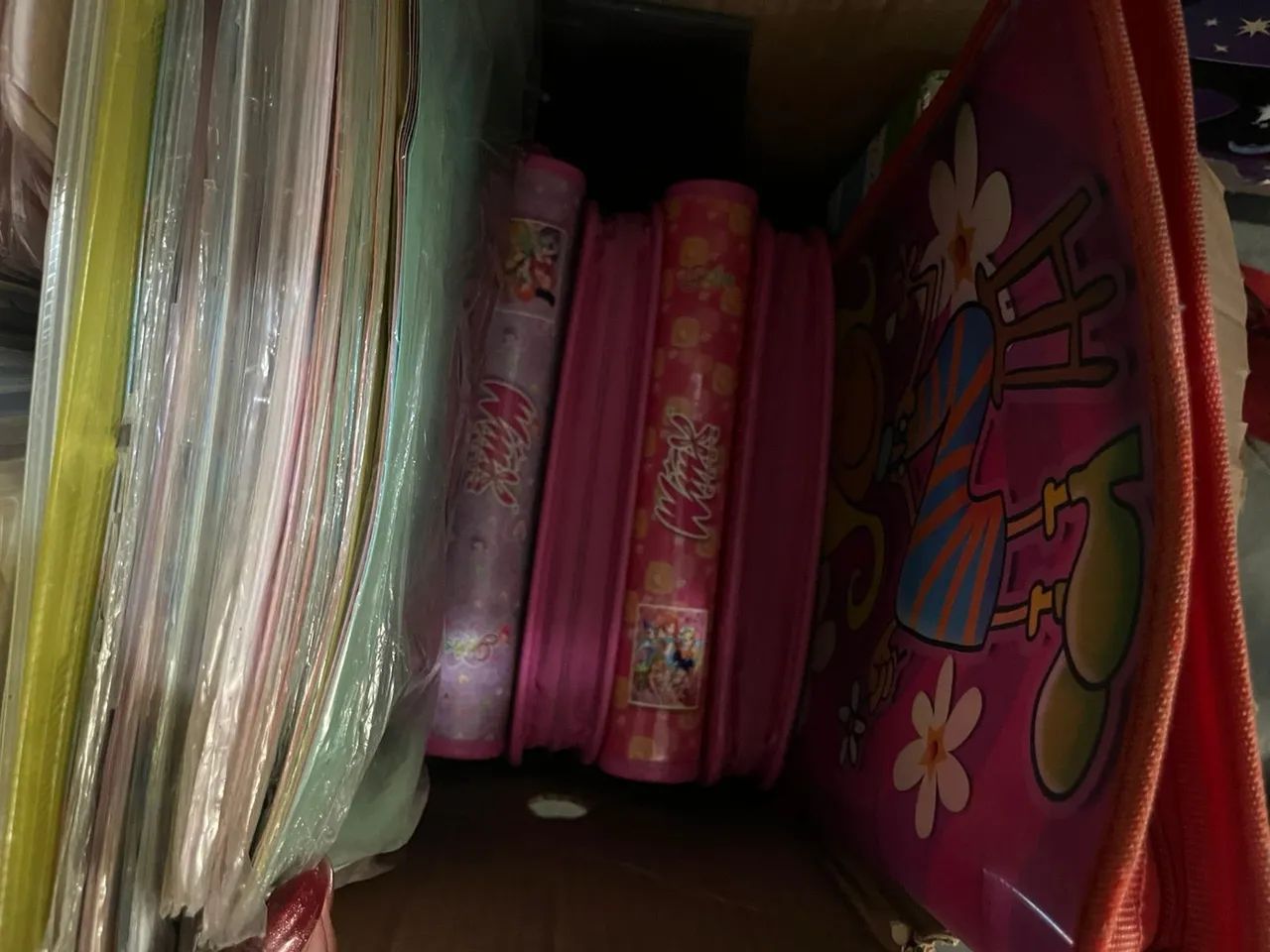 Materiais escolares 64739356623234123