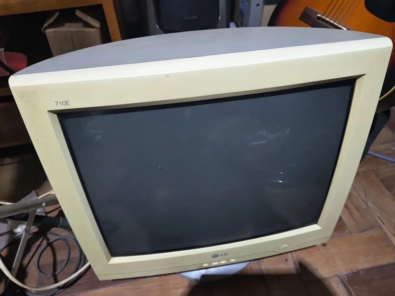 Monitor TRC LG 710E