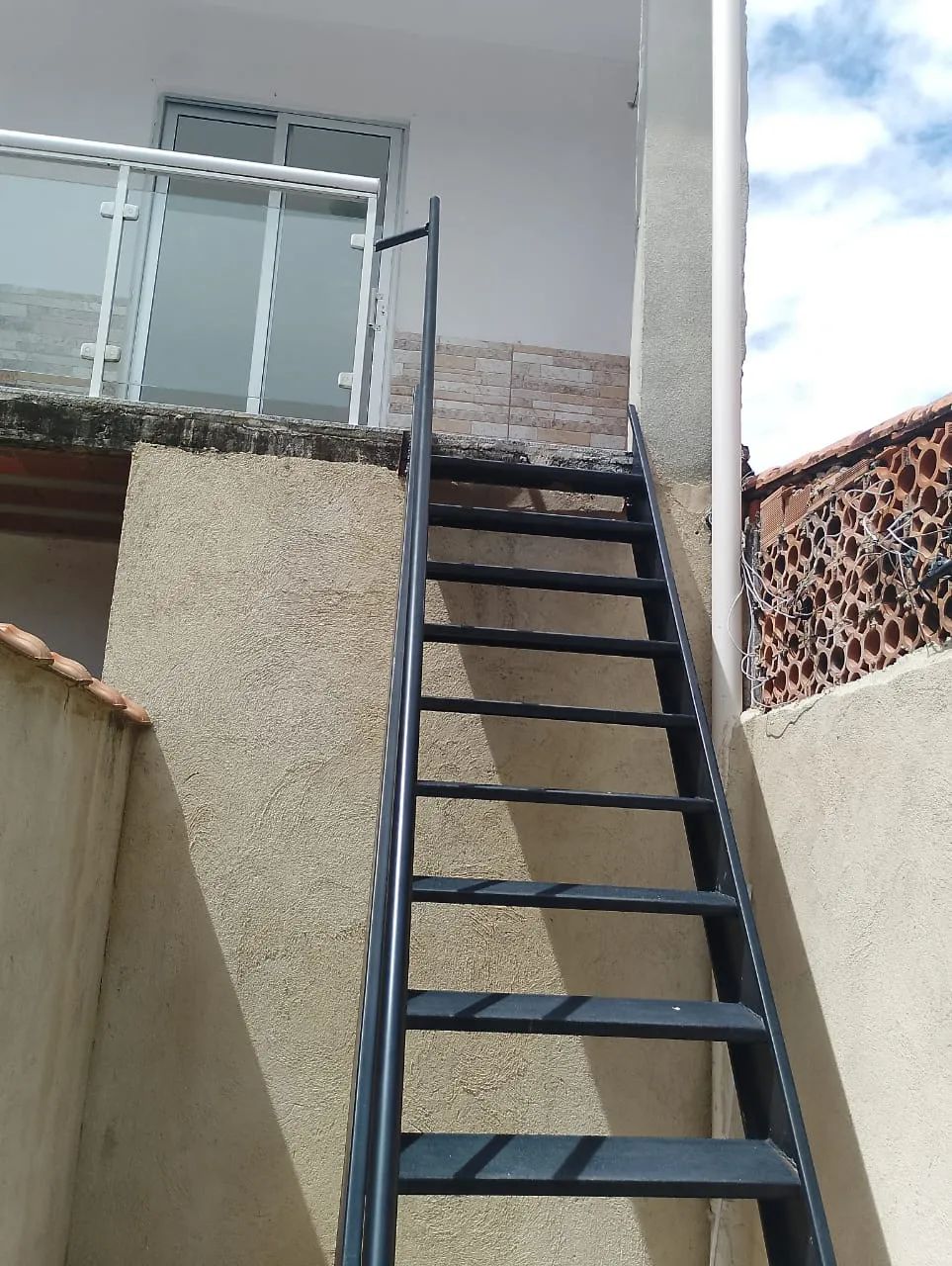 ótima casa sobrado