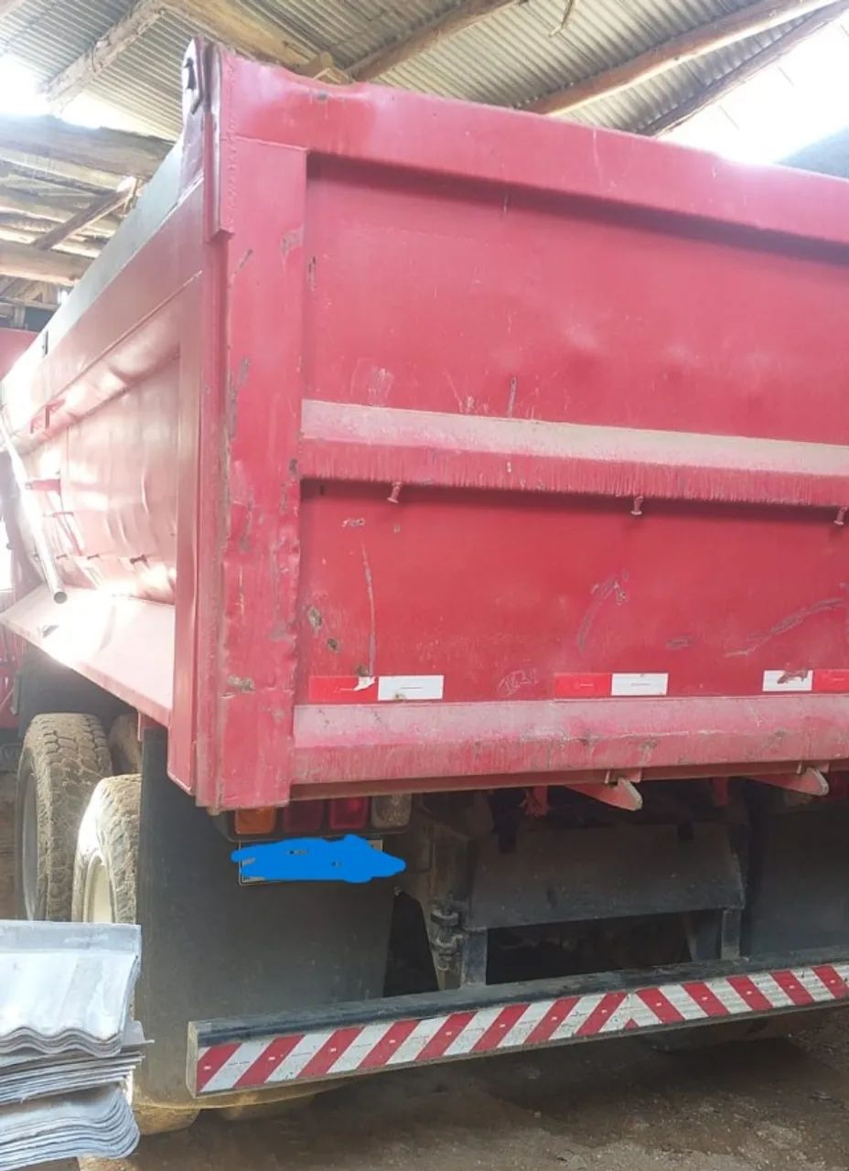 VENDO CAMINHAO TRUCK CAÇAMBA MERCEDES 2318 TRAÇADO - Foto 4