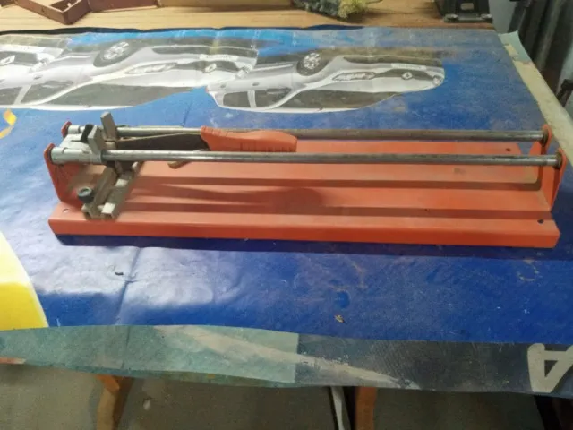 Cortador de pisos e azulejos CORTAG