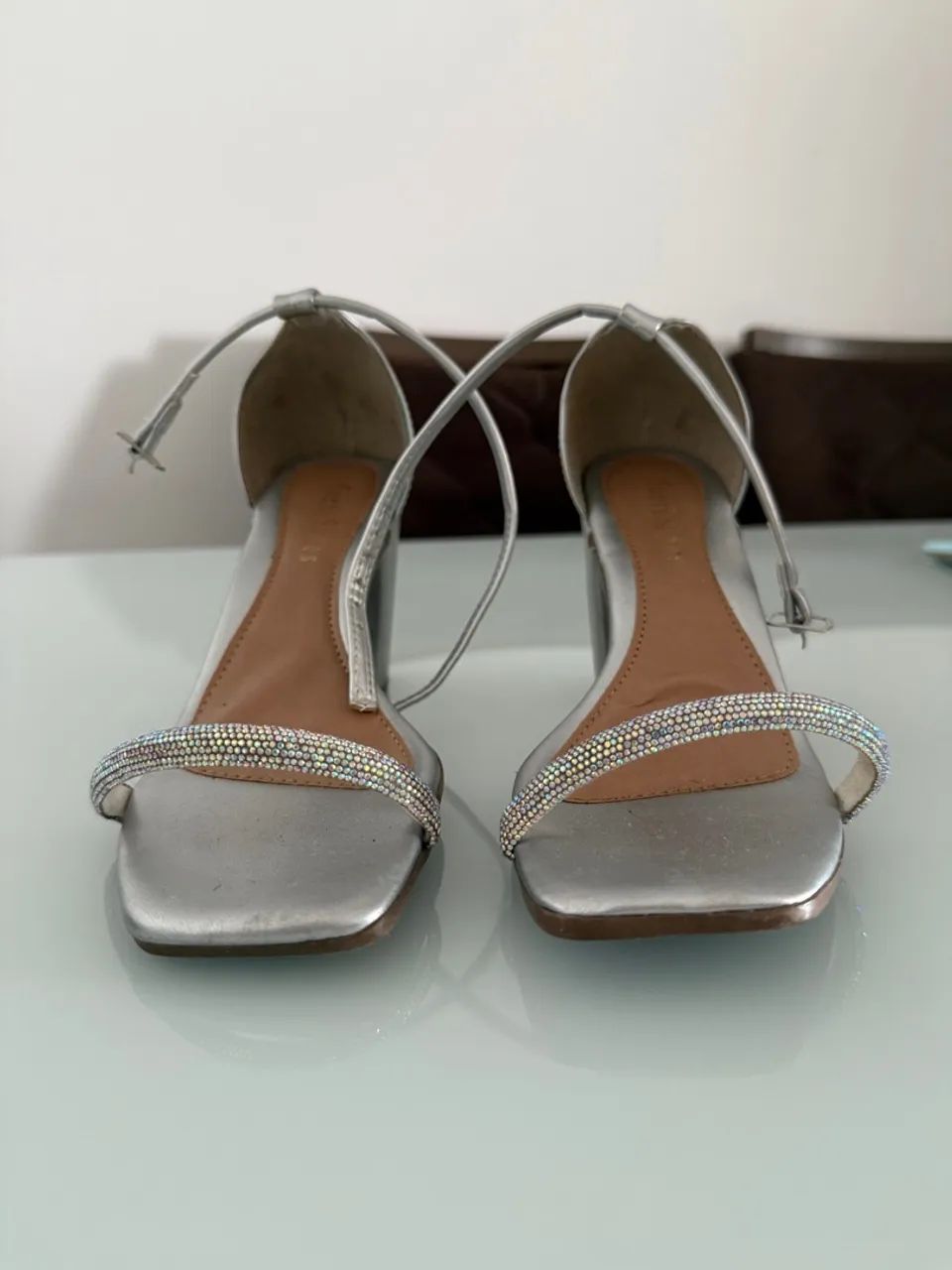 Salto Prateado com Strass