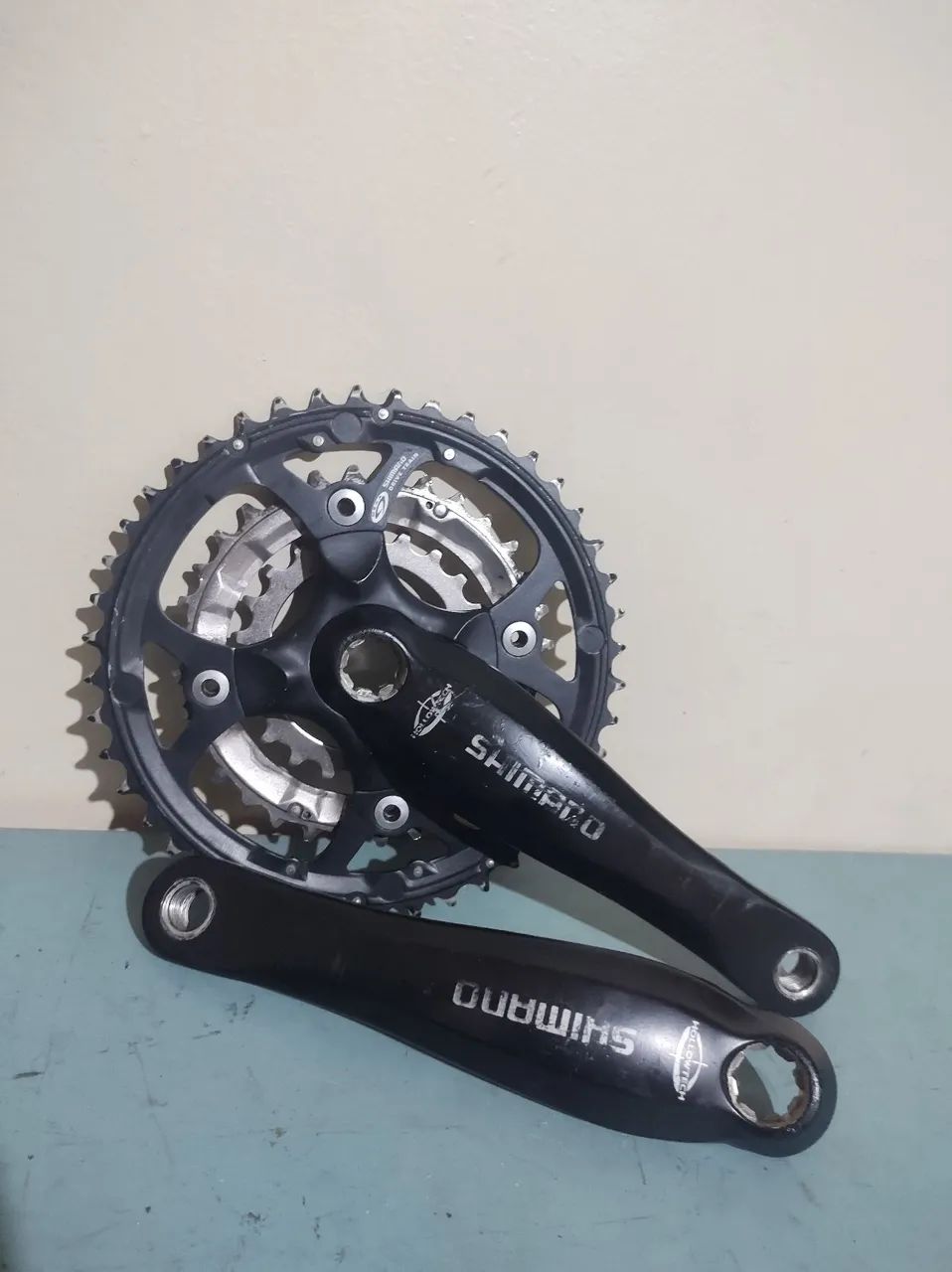 Pedivela Shimano Deore Octalink FC-M540 coroa tripla 44/32/22 175mm