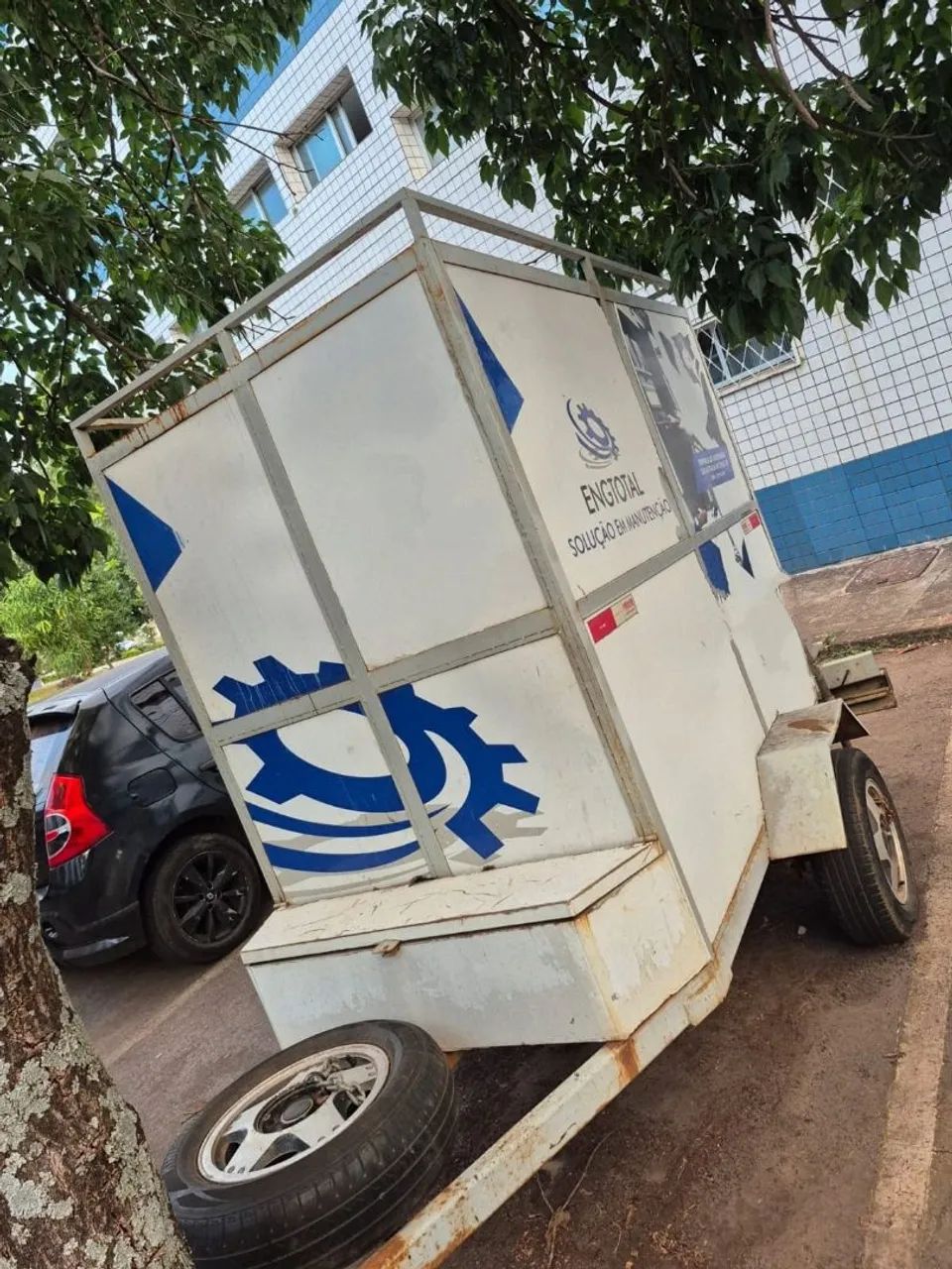 Carretinha emplacada