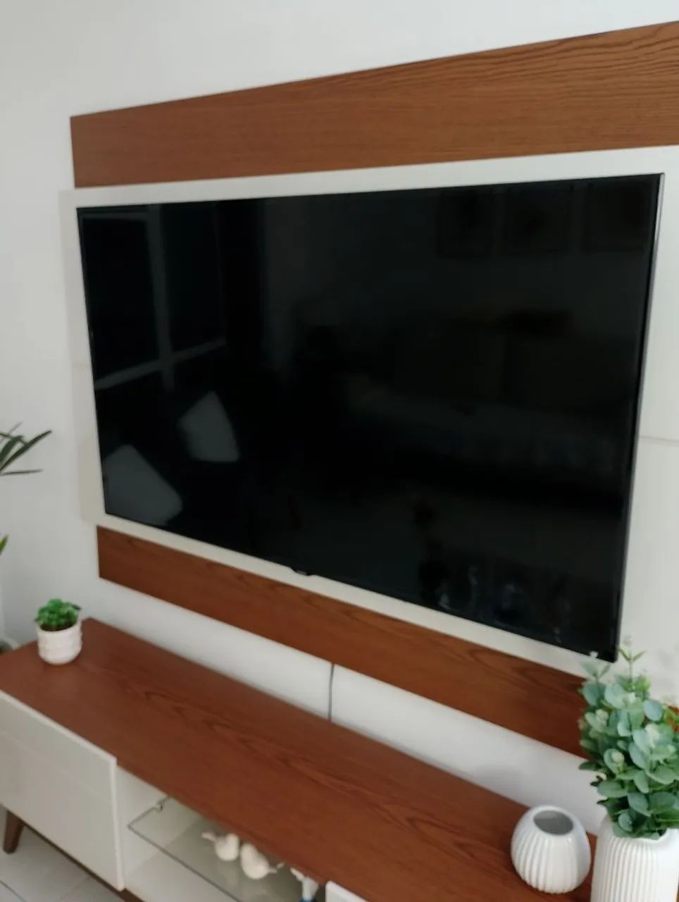 Selling used Samsung 58-inch smart TV, but in perfect condition and working normally64313035910529123