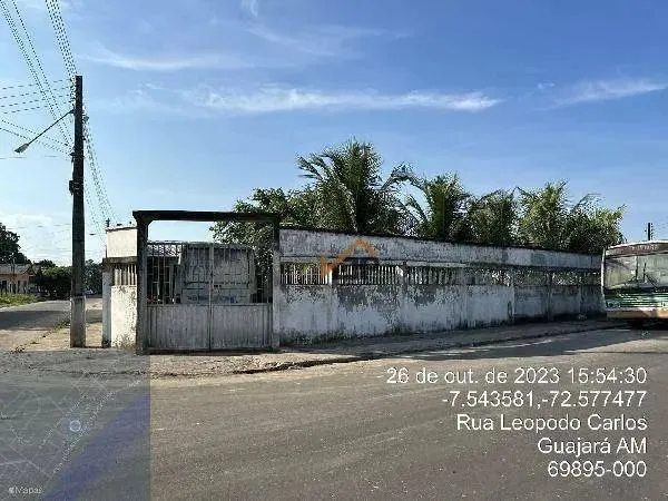 Casa com 3 dormitórios à venda, 180 m² por R$ 89.898,70 - Centro - Guajará/AM
