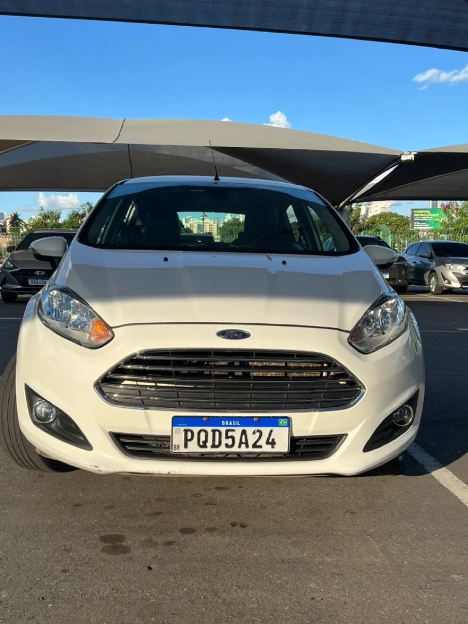 New Fiesta TITANIUM PowerShift 2015. 