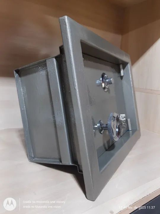 COFRE CONFIANÇA de AÇO para colocar na PAREDE  - Foto 3