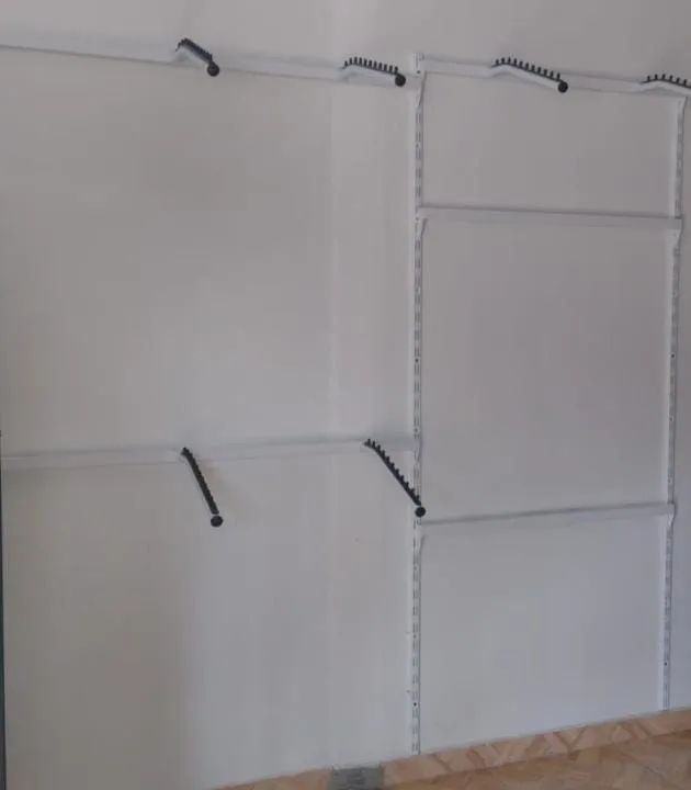 Prateleiras de aço para loja