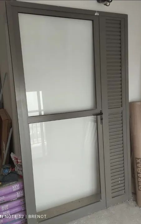 Porta alumínio 1,28 X 2,15 - Foto 2