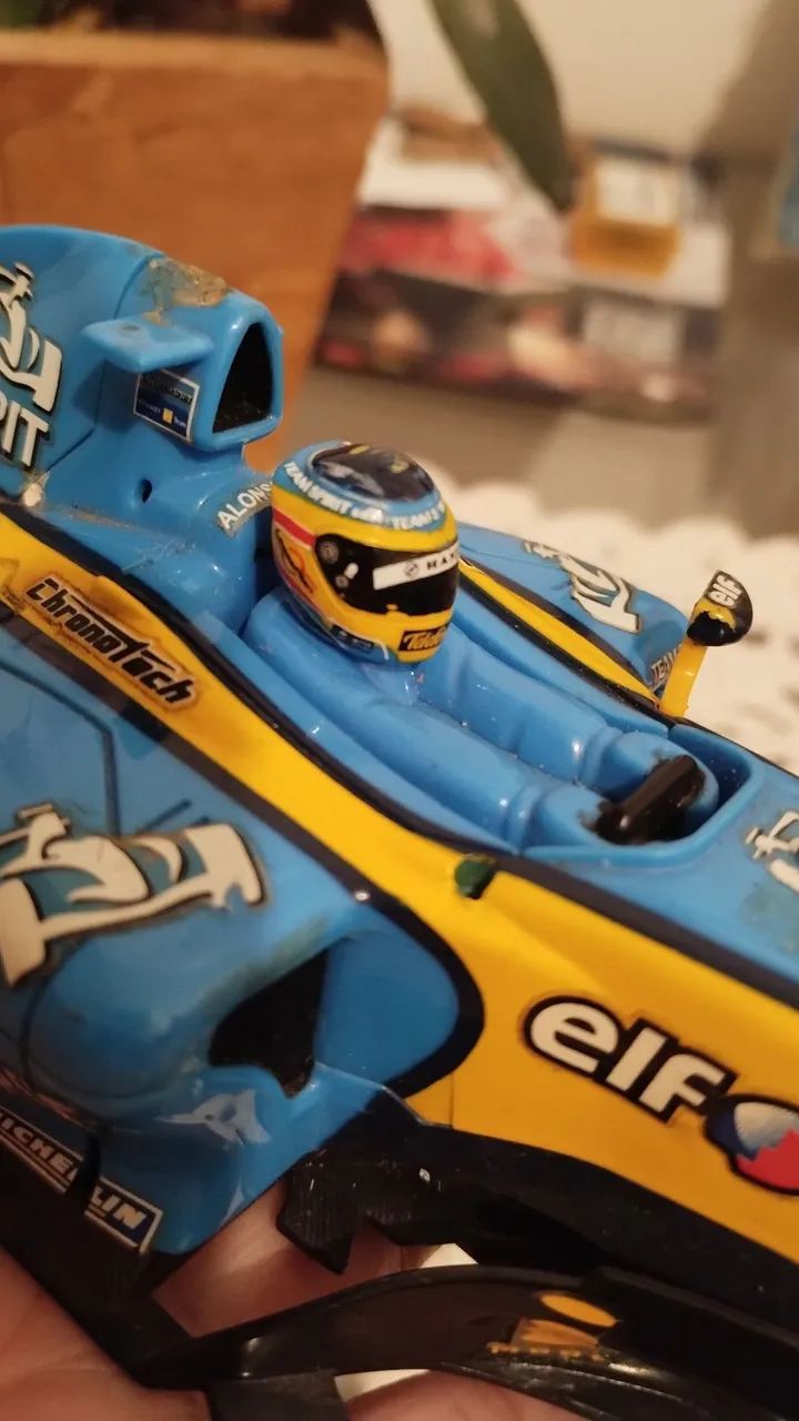 Miniatura de Carro de Fórmula 1 Renault Team Spirit - Foto 4