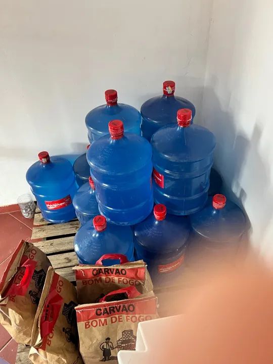 Galões de água 20 litros - Foto 2
