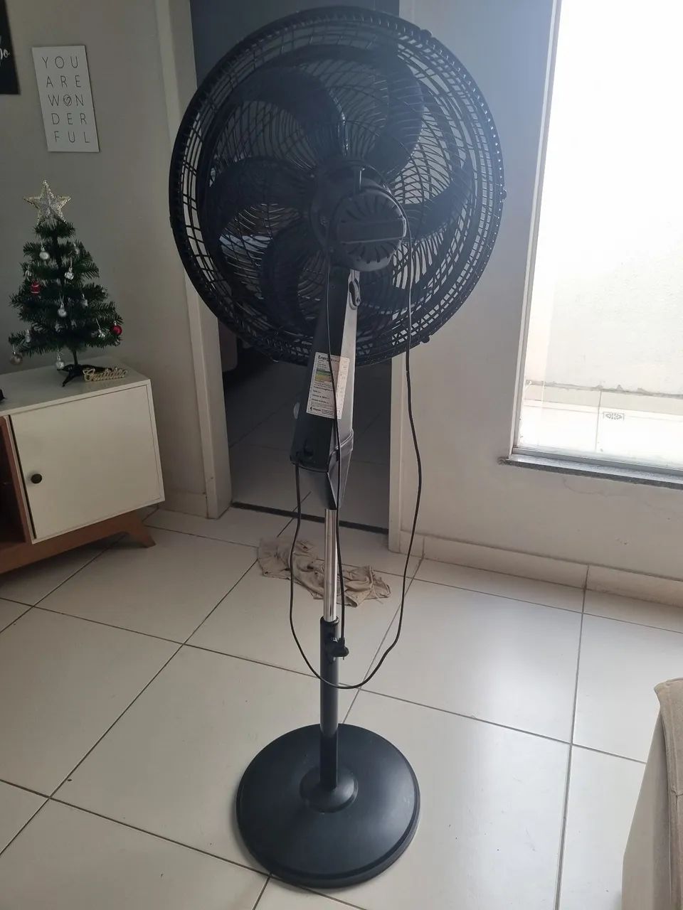 VENDO VENTILADOR TORRE ARNO - Foto 2