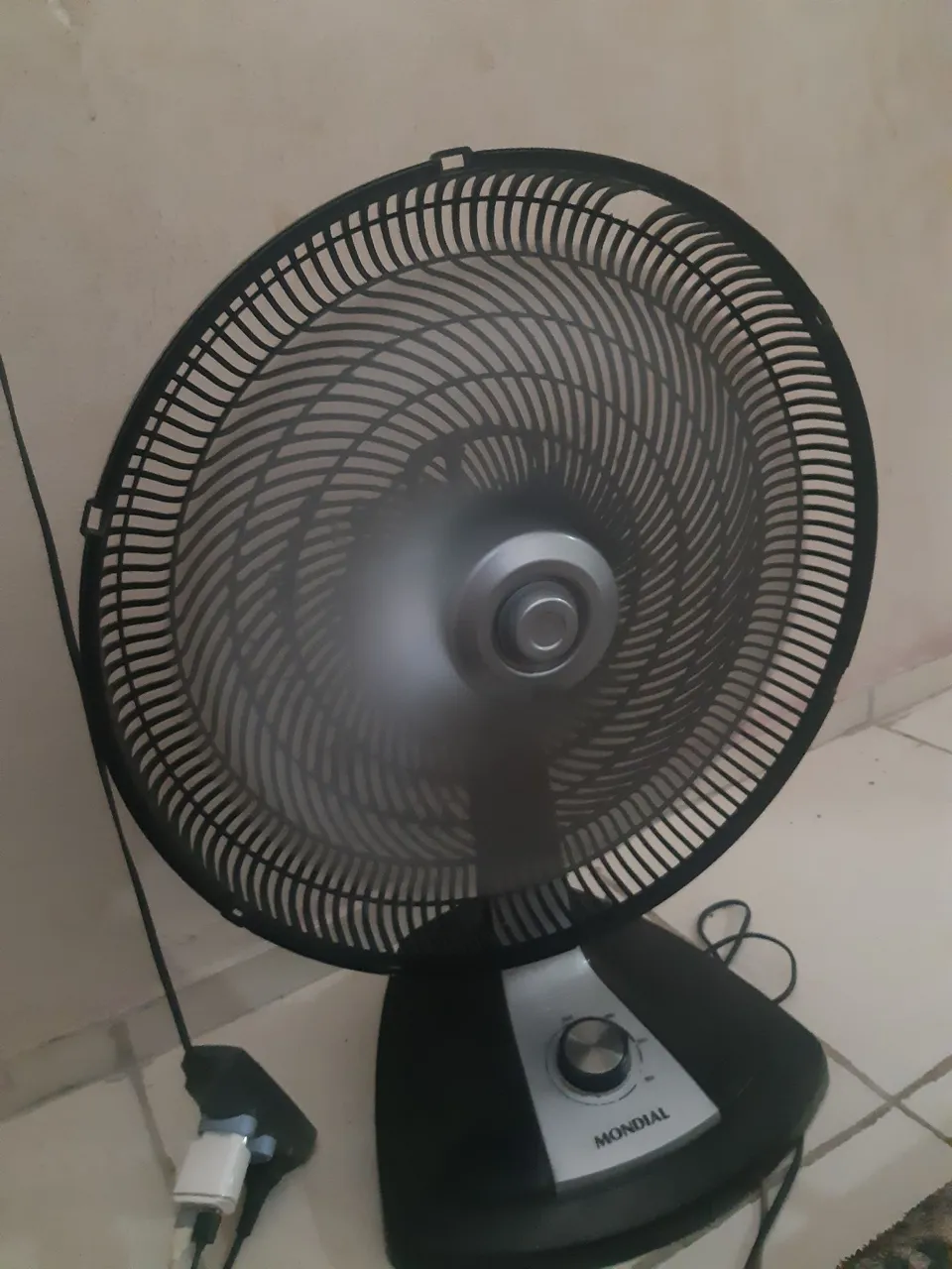 Ventilador de mesa Mondial