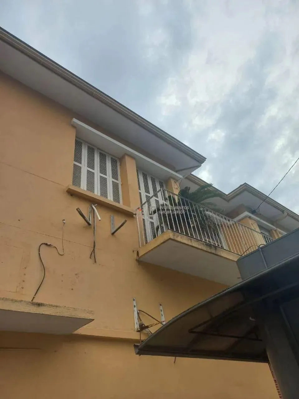 Sobrado com 1 dormitório para alugar, 140 m² por R$ 3.000,00/mês - Floresta - Porto Alegre