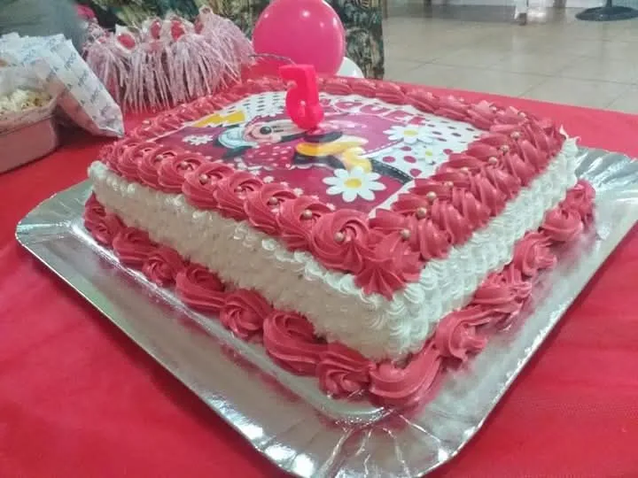 Bolos confeitado por encomenda