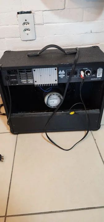 Amplificador de guitarra Onel OCG300r - Foto 4