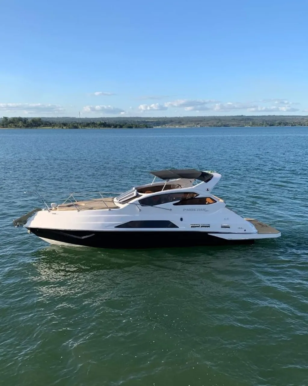 Lancha Phoenix 315 com Mercruiser 6.2 300HP - 2018