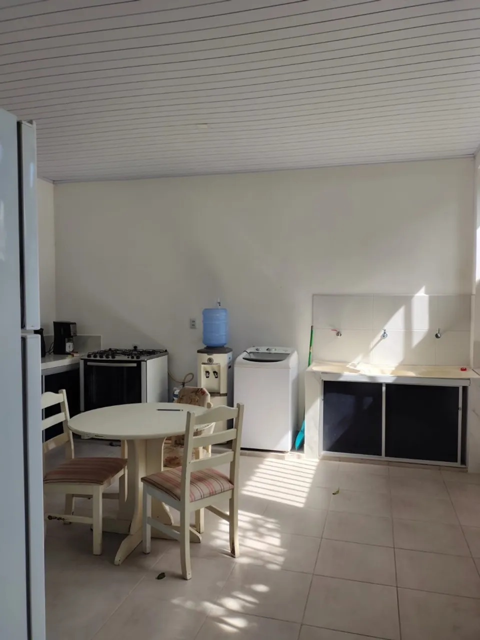 Aluga-se apartamento mobiliado