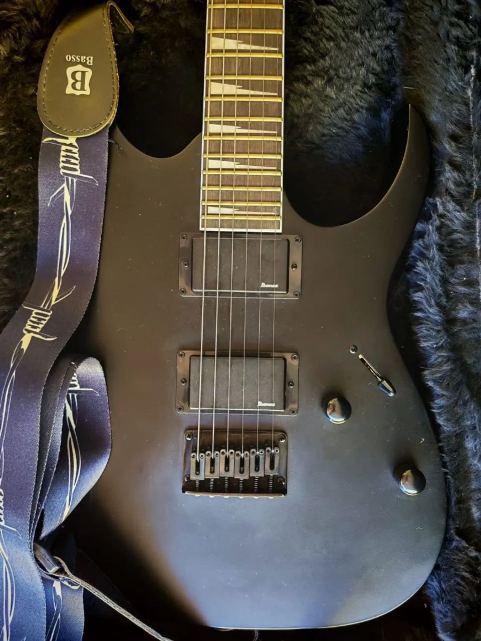 Ibanez GIO 6 Cordas com HardCase pra guitarra. - Foto 3