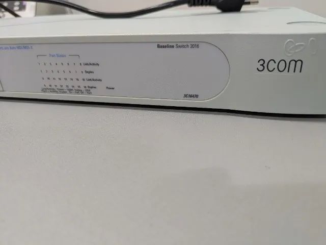 Switch Baseline 3com 2016 3c16470b 16 Ports P/ Escritorio