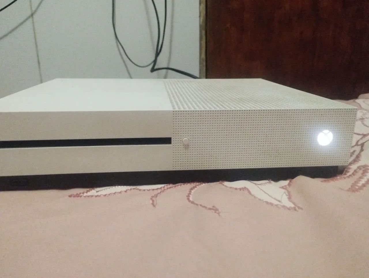 Xbox one S (usado e em perfeito estado)