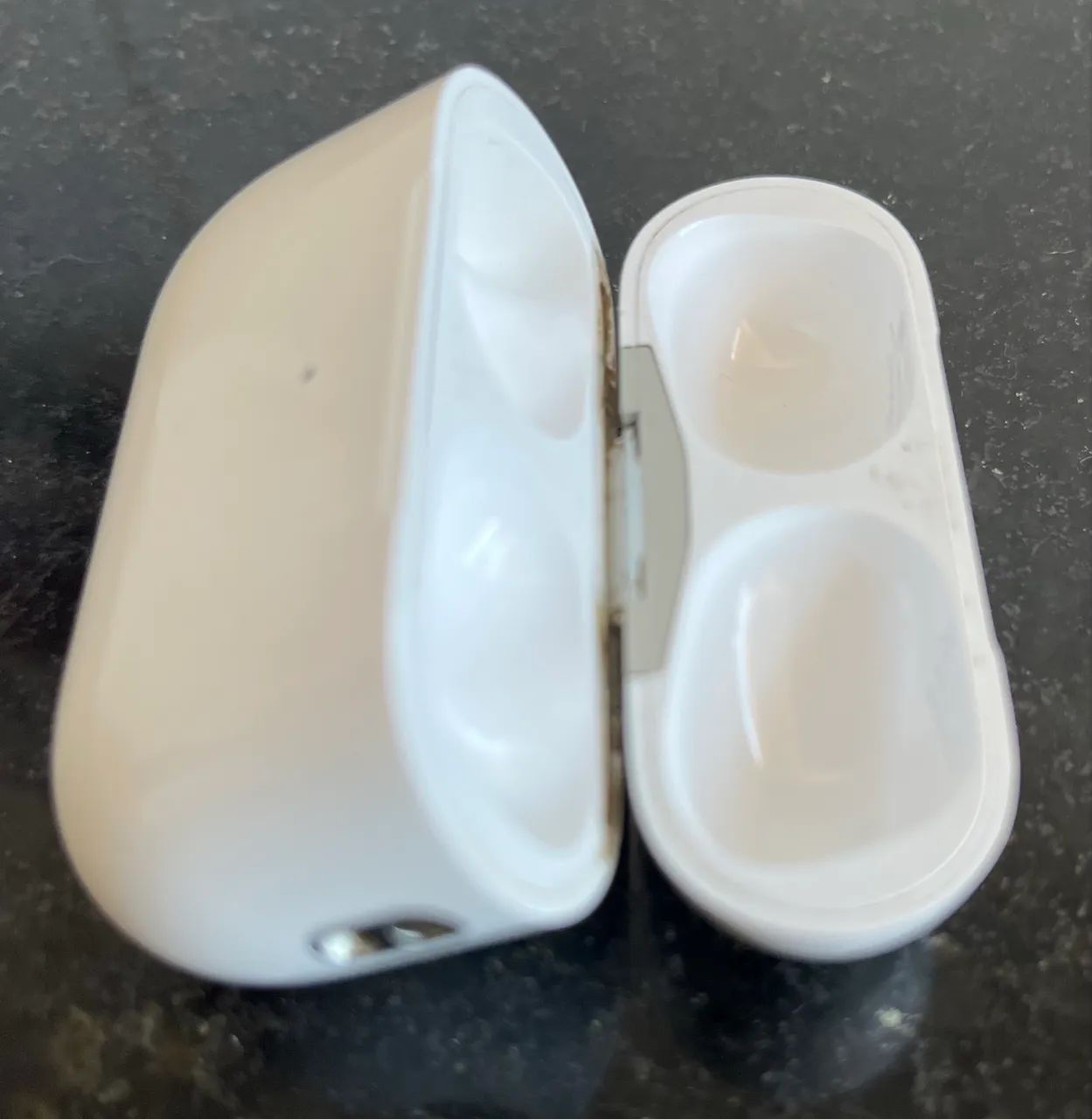 Estojo de Recarga MagSafe AirPods Pro 2