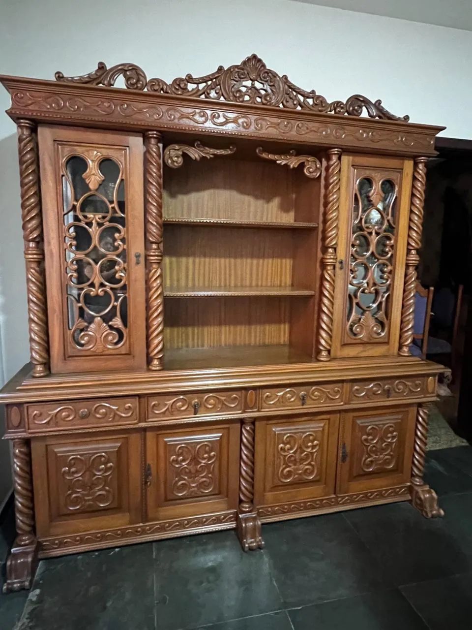 Cristaleira de madeira - Móveis Para Organização - Itapoã, Belo ...