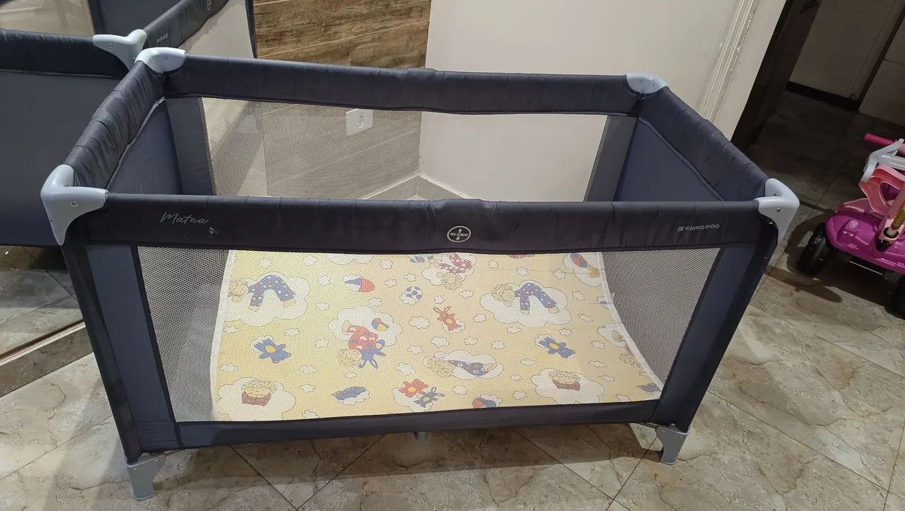 Chiqueirinho de bebê  com colchão 
