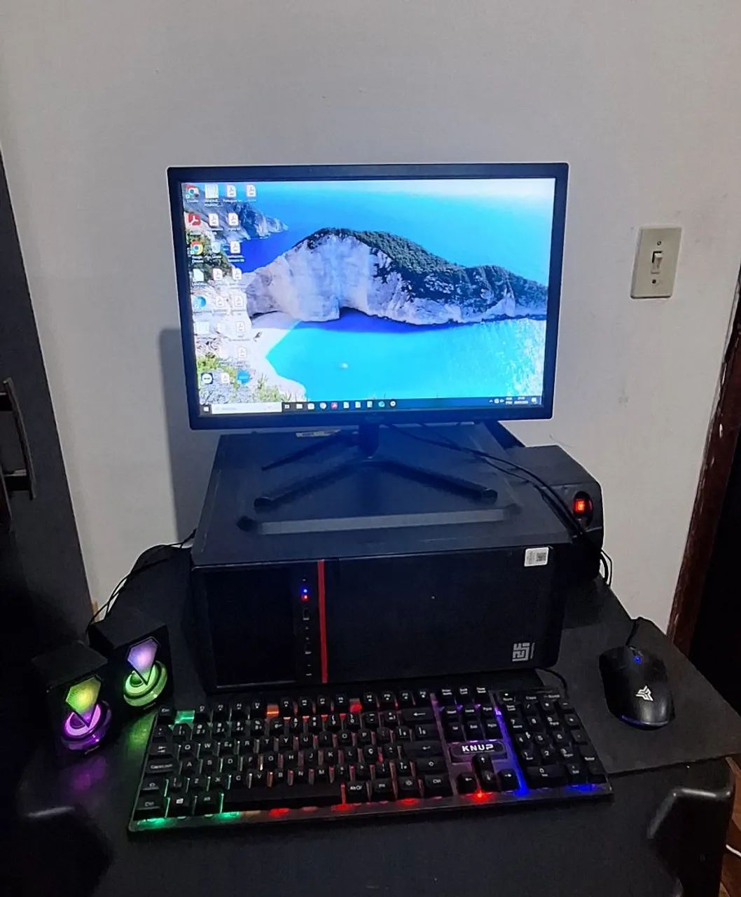 Computador Completo. Pouco Uso. Novíssimo.