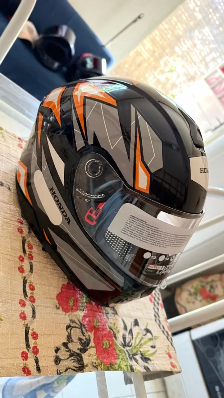 CAPACETE