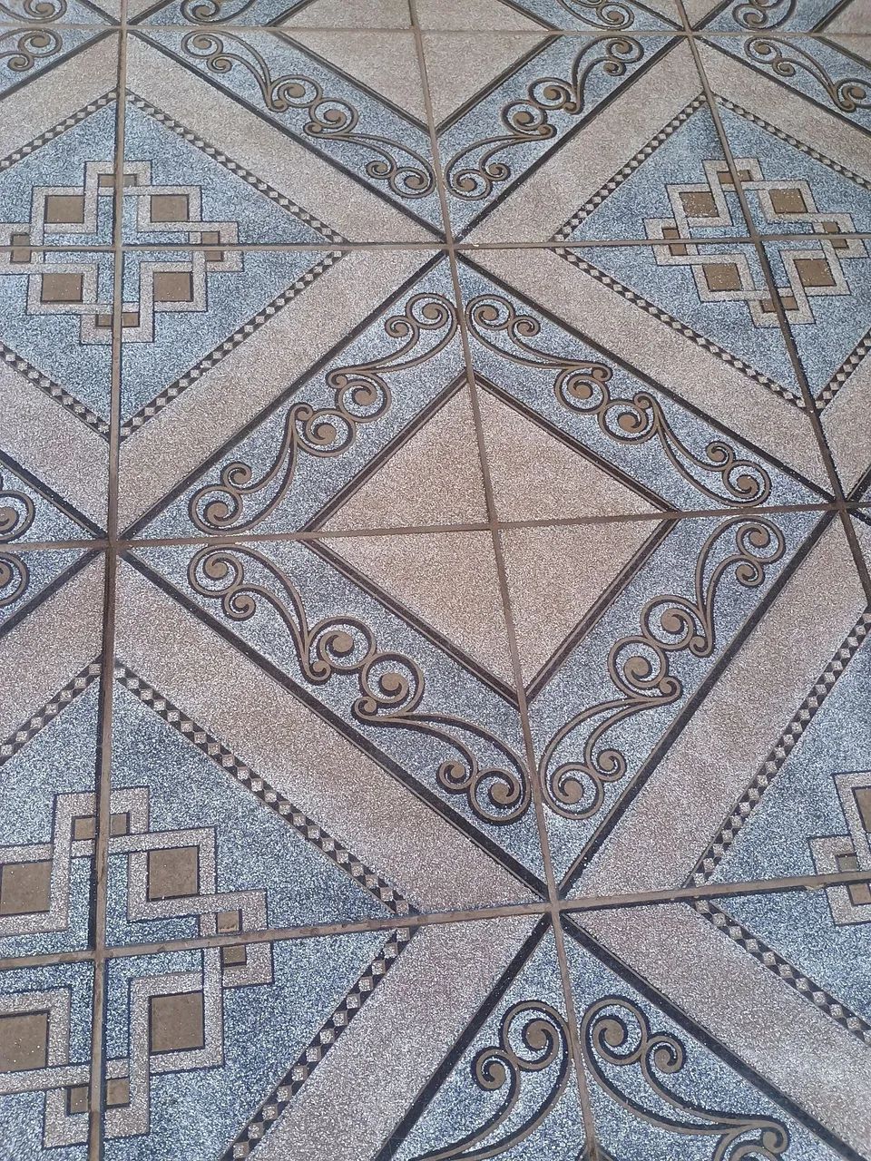 Pisos, cerâmica 35/35