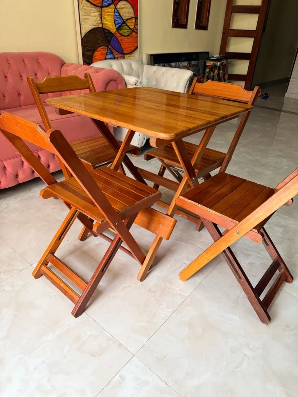 CONJUNTO DE MESA DE MADEIRA + 4 CADEIRAS - Foto 2