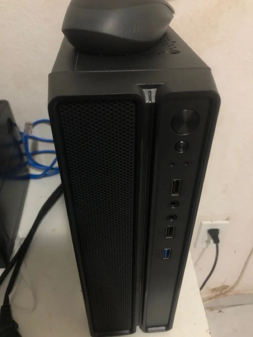 Computador pc Intel i3 com Ssd 256 e 4GB mais mouse sem fio e teclado