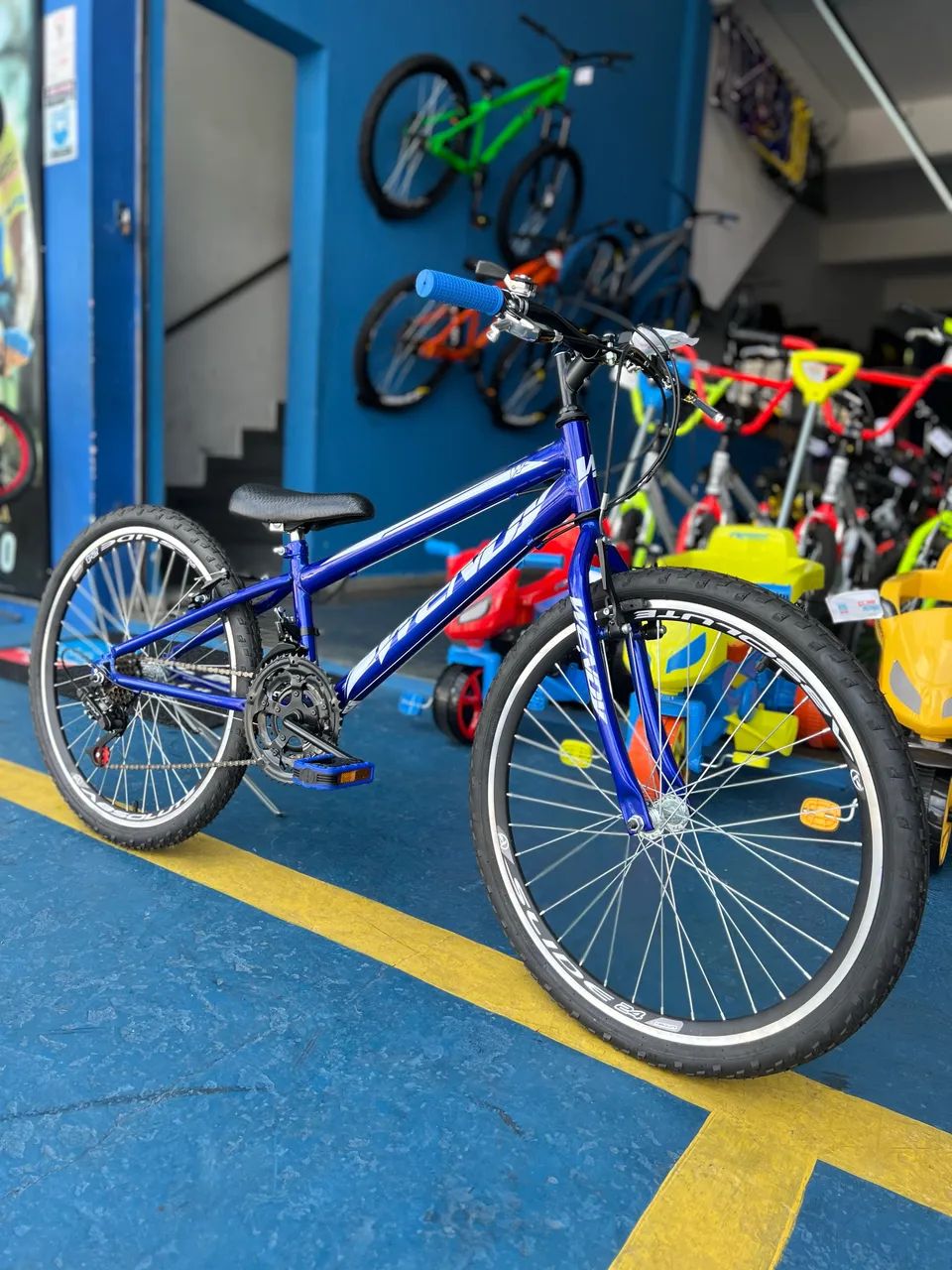 Bicicleta aro 24 com marcha - Foto 2