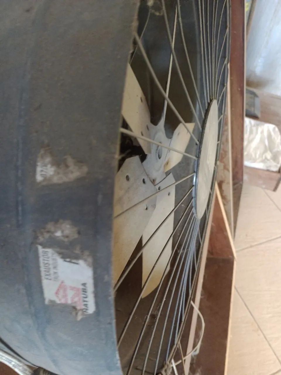 Vendo duto de exaustão com exaustor  - Foto 4