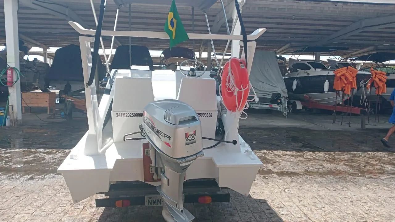 Flypper 8 lugares motor mariner 40 - Foto 2