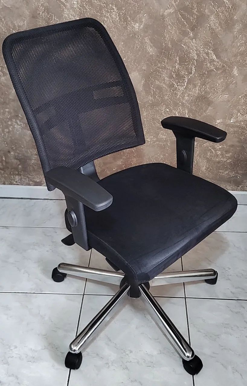 Cadeira Giratória Cavaletti 