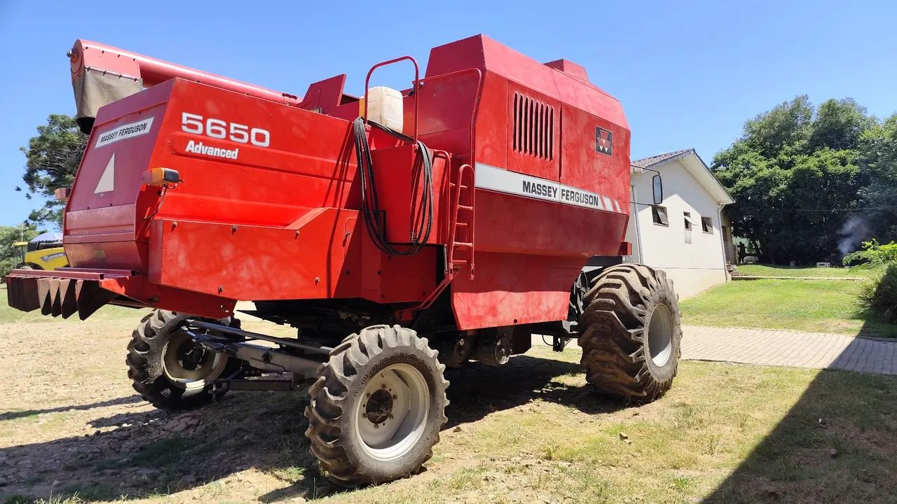 Colheitadeira Massey Ferguson 5650 - Foto 5