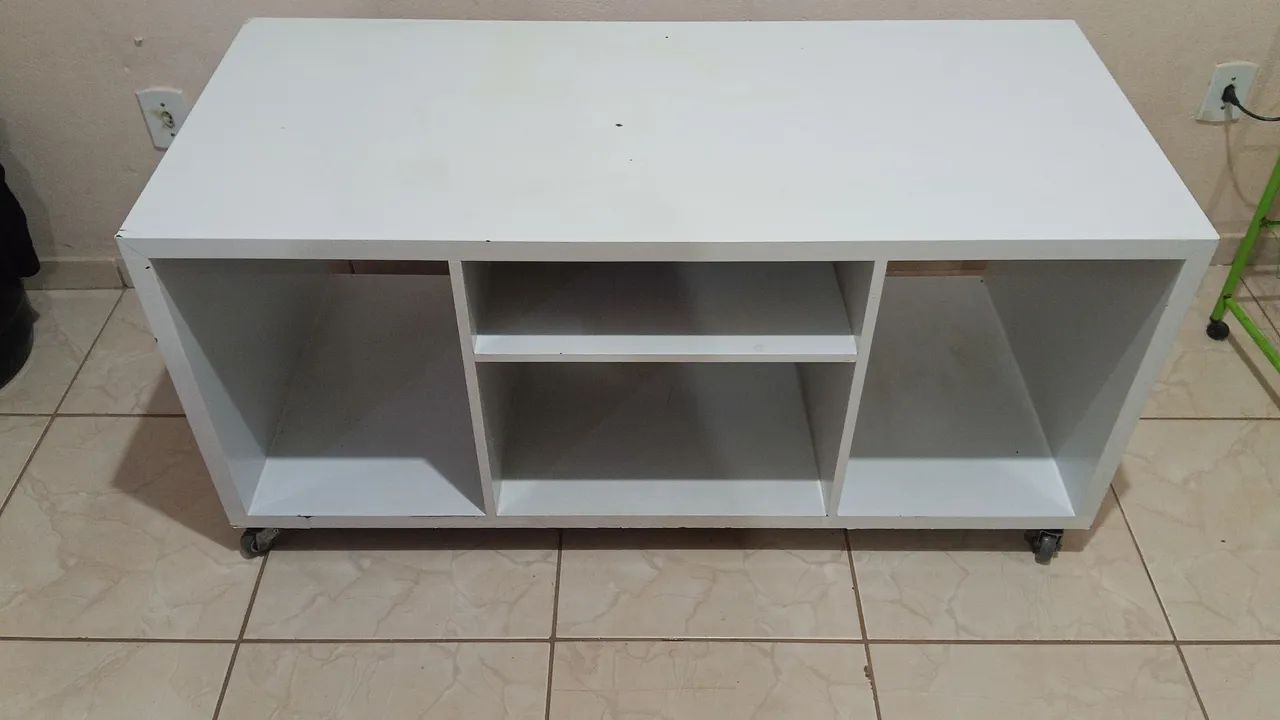 Rack Multiuso Branco para TV com Rodinhas - Ótimo Estado - Foto 2