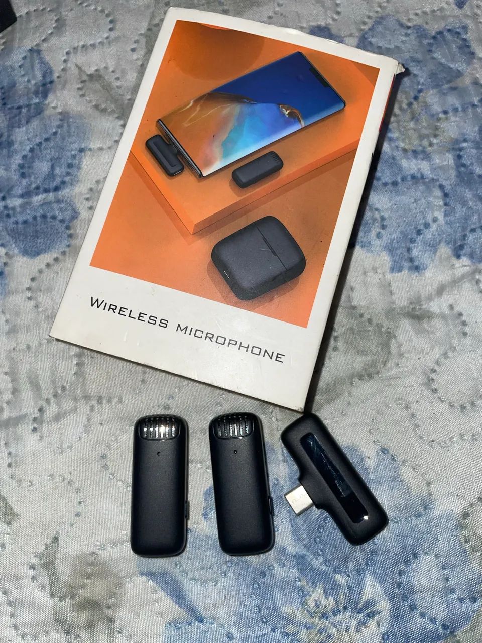 Microfone De Lapela Sem Fio Duplo J150 Tipo C Para Celular - Foto 2