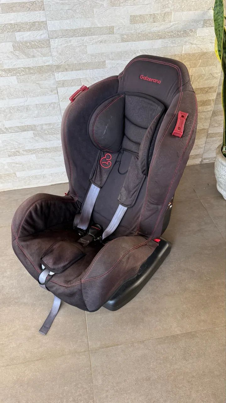 Cadeirinha bebê automotiva 