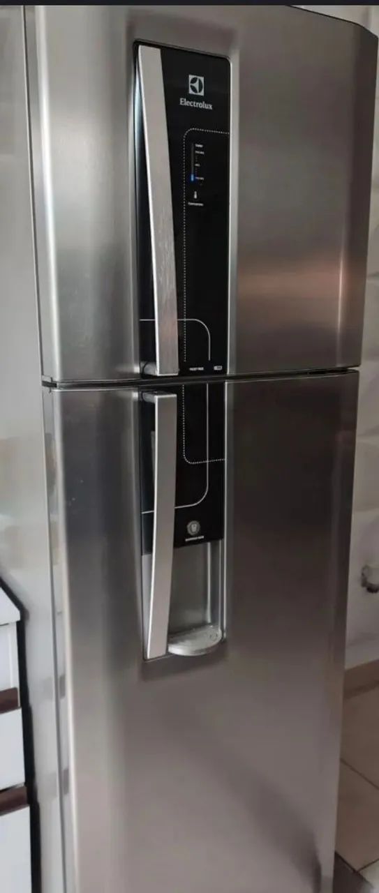 Geladeira Eletrolux Inox 380 litros 