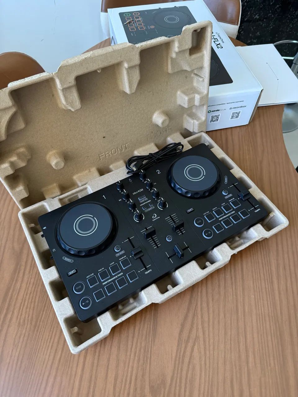 Controladora DJ DDJ-FLX2 Nova com Garantia - Foto 4