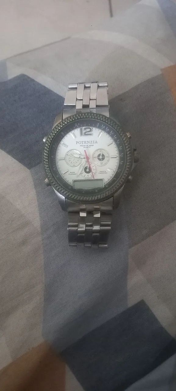Relógio só precisa colocar bateria  - Foto 2
