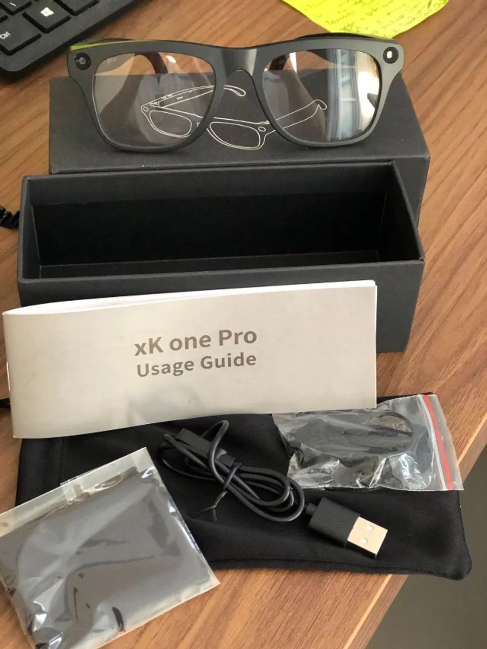 Óculos Inteligentes XK One Pro - NOVO na Caixa (Câmera, Bluetooth e Tradução IA)