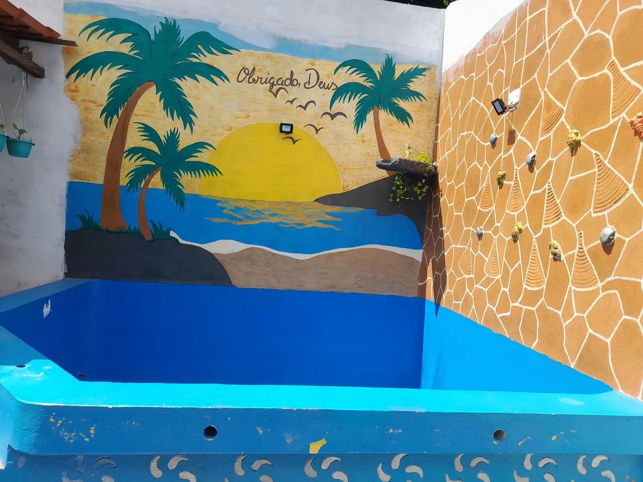 Vendo uma casa dúplex com piscina  - Foto 2